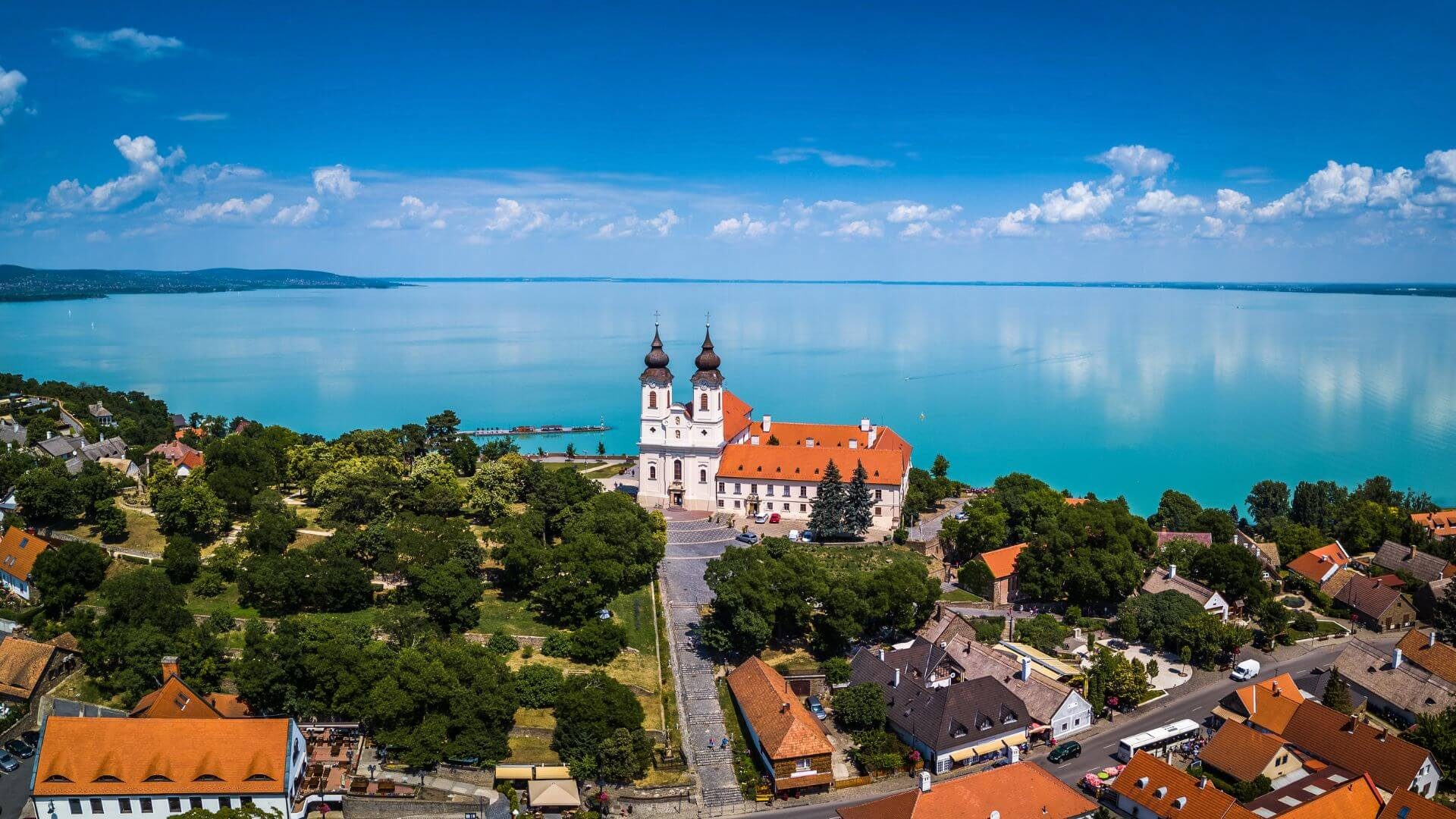 Hungary-Renewed-Golden-Visa-Program-Cover