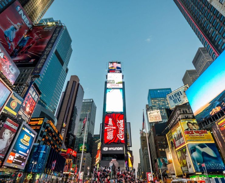 opening-doors-building-futures-in-america-your-path-to-eb-3-visa-cover