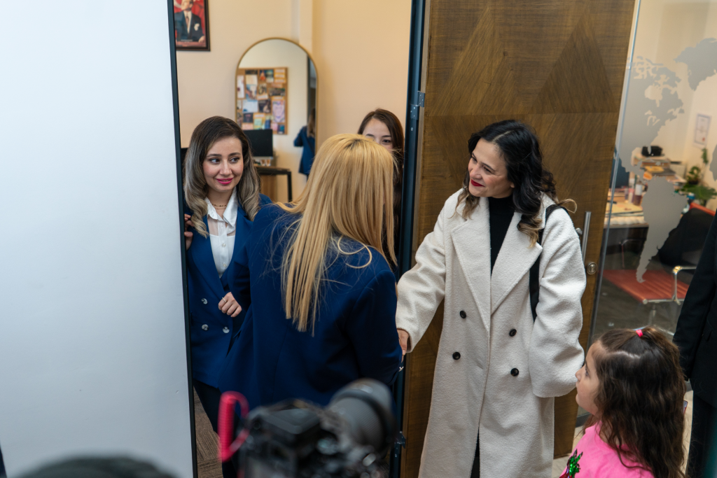 7 Reasons Why High-Net-Worth Investors Choose the Canadian Passport 2 7 Reasons Why High Net Worth Investors Choose the Canadian Passport 2.PHOTO